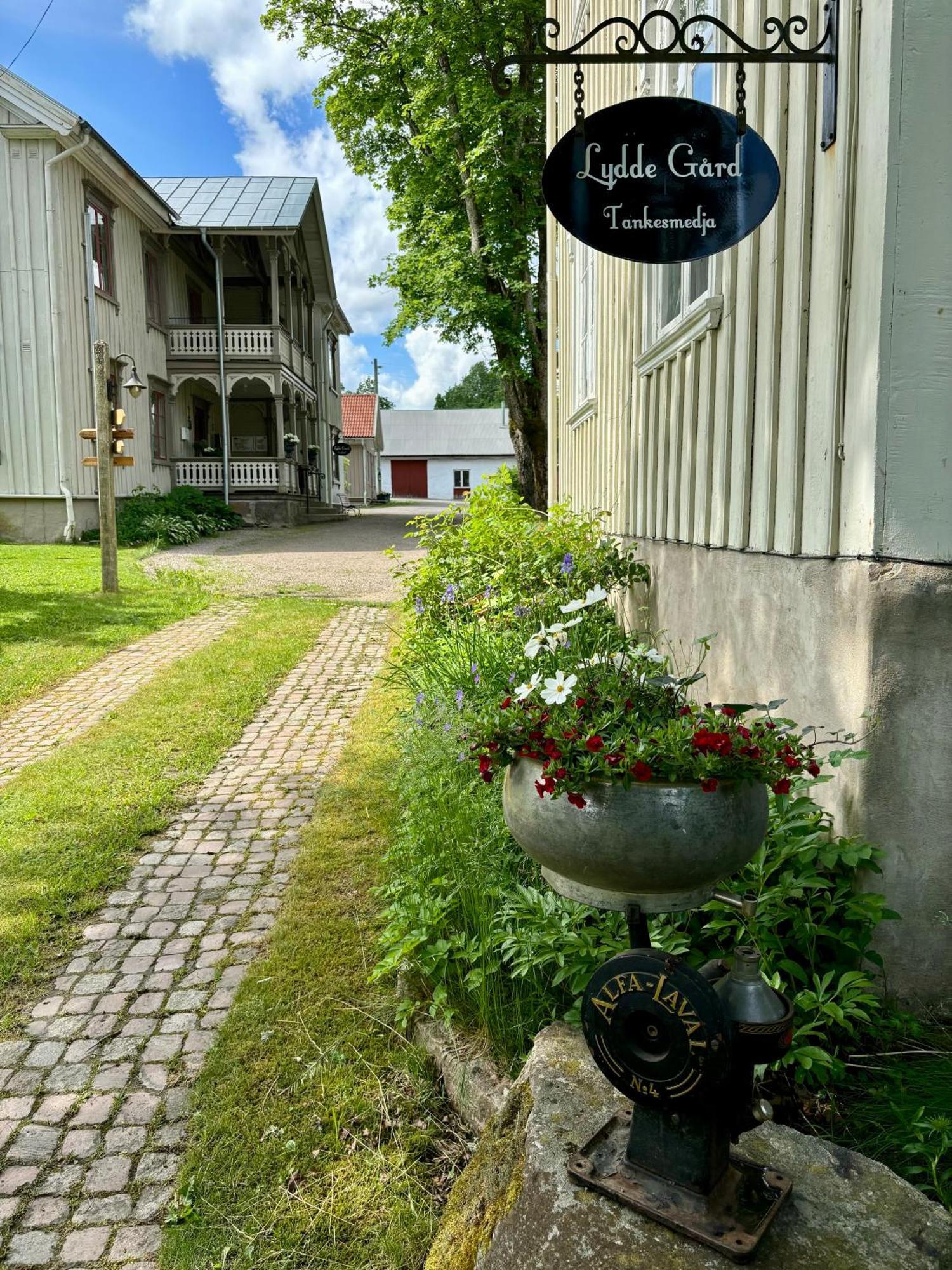 Hotel Lydde Gard Kinna Exteriér fotografie